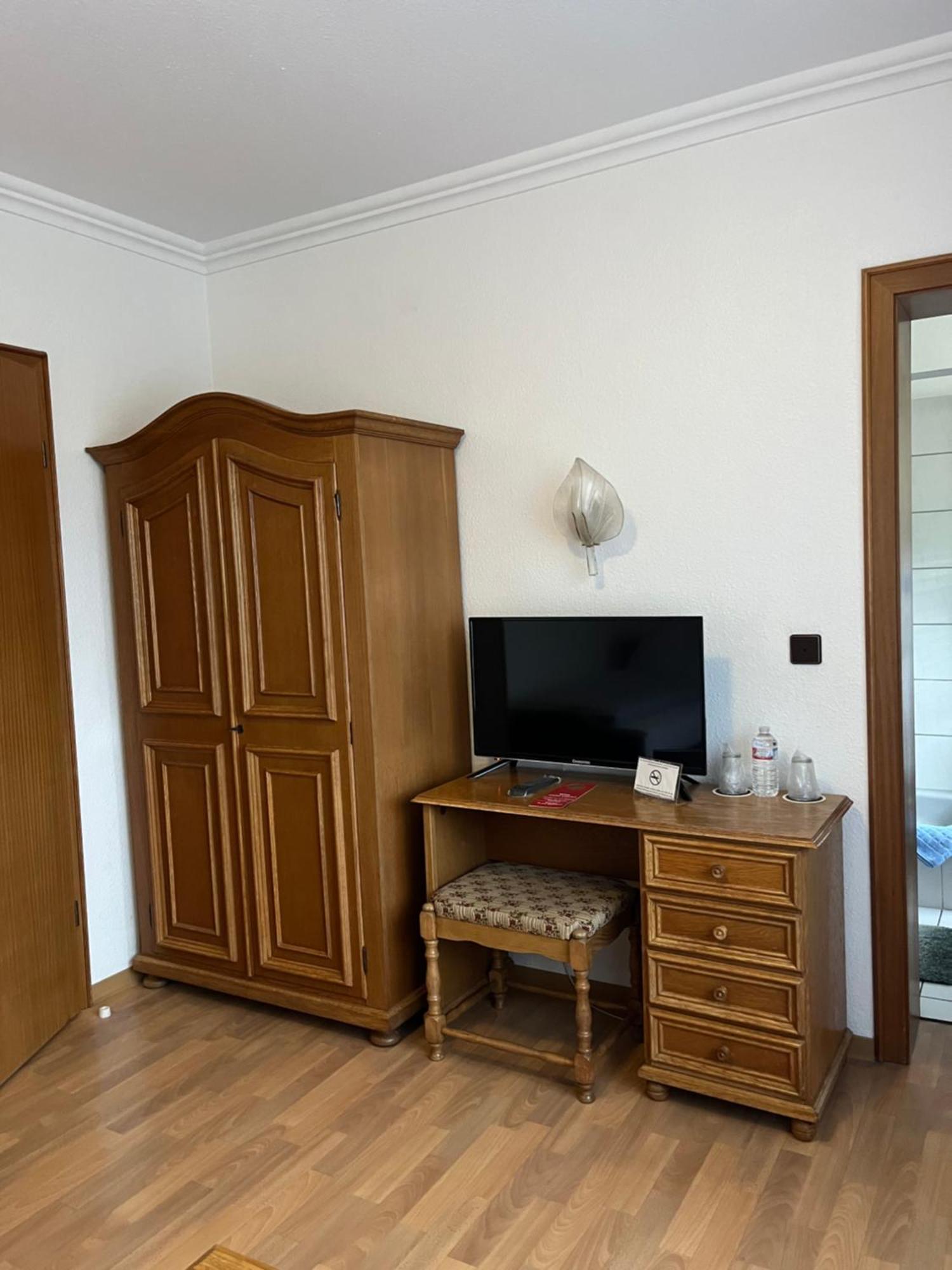 Hotellerie Gasthaus Schubert Garbsen Zewnętrze zdjęcie