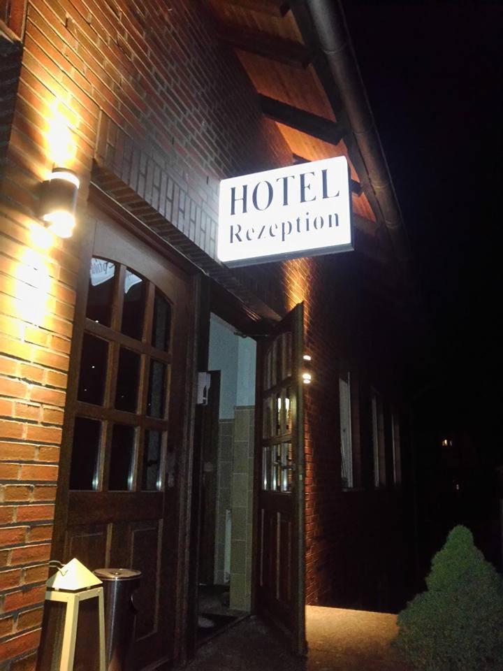 Hotellerie Gasthaus Schubert Garbsen Zewnętrze zdjęcie